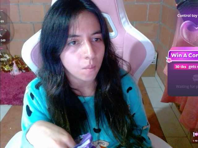 Maggie-Fox live cam on BongaCams