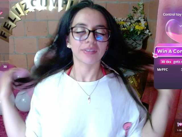 Maggie-Fox live cam on BongaCams