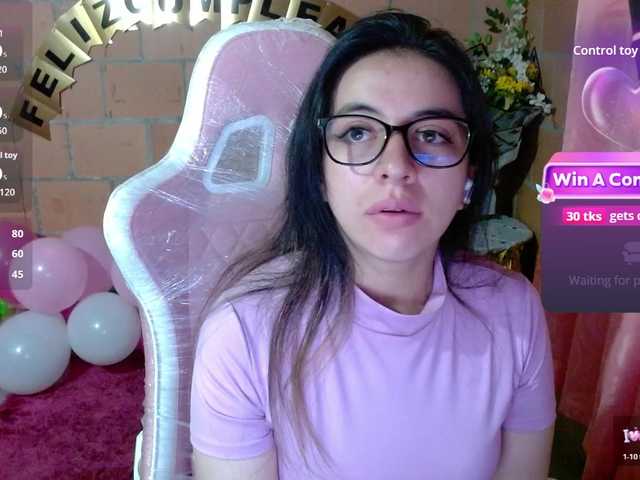 Maggie-Fox live cam on BongaCams