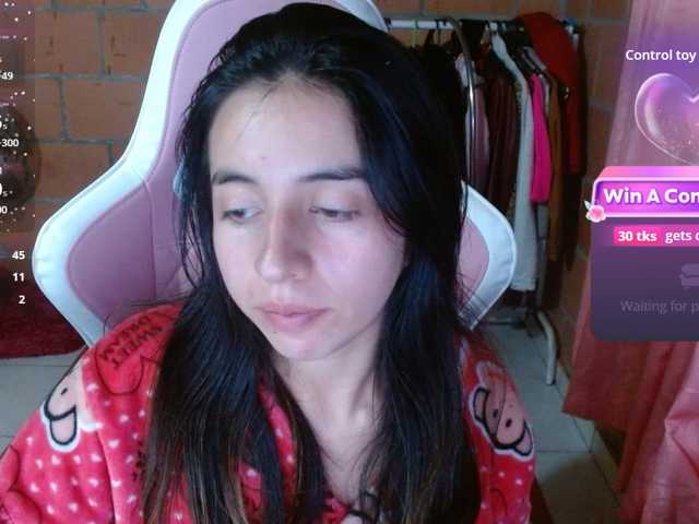 Maggie-Fox live cam on BongaCams