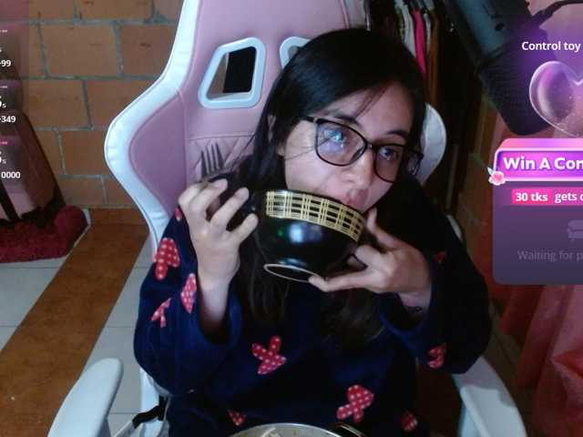 Maggie-Fox live cam on BongaCams