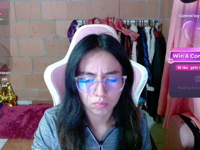 Maggie-Fox live cam on BongaCams
