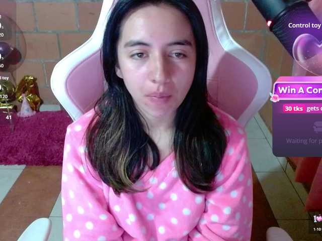 Maggie-Fox live cam on BongaCams