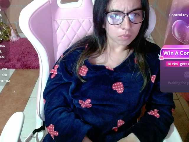 Maggie-Fox live cam on BongaCams