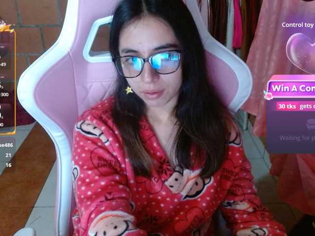 Maggie-Fox live cam on BongaCams
