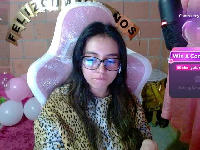 Maggie-Fox live cam on BongaCams