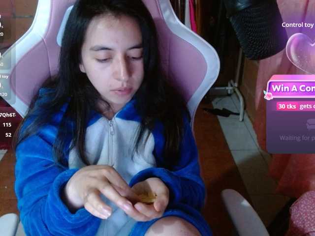 Maggie-Fox live cam on BongaCams