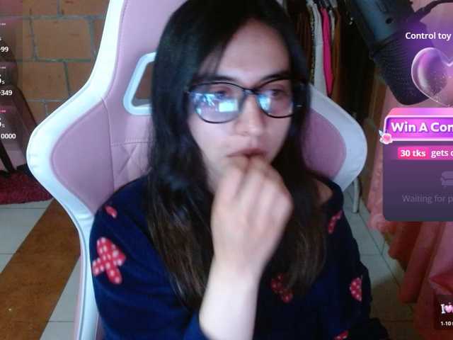 Maggie-Fox live cam on BongaCams