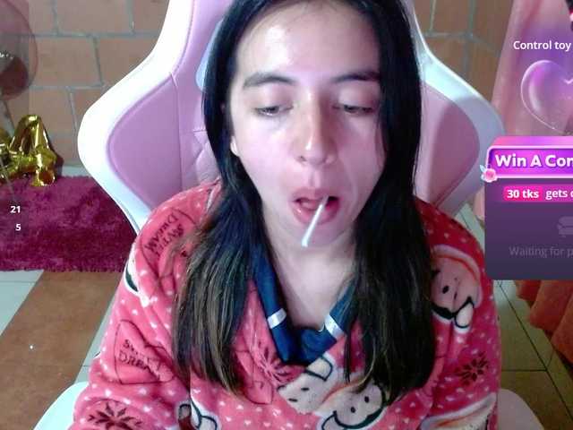 Maggie-Fox live cam on BongaCams