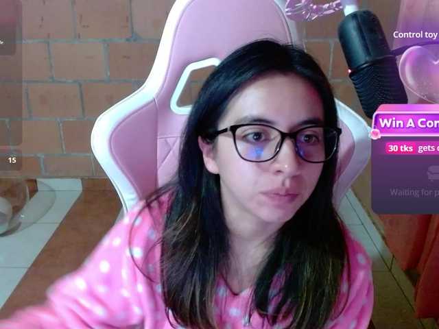 Maggie-Fox live webcam show