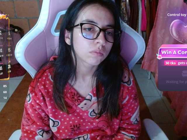 Maggie-Fox live cam on BongaCams