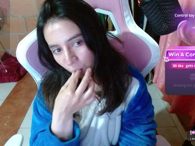 Maggie-Fox live cam on BongaCams