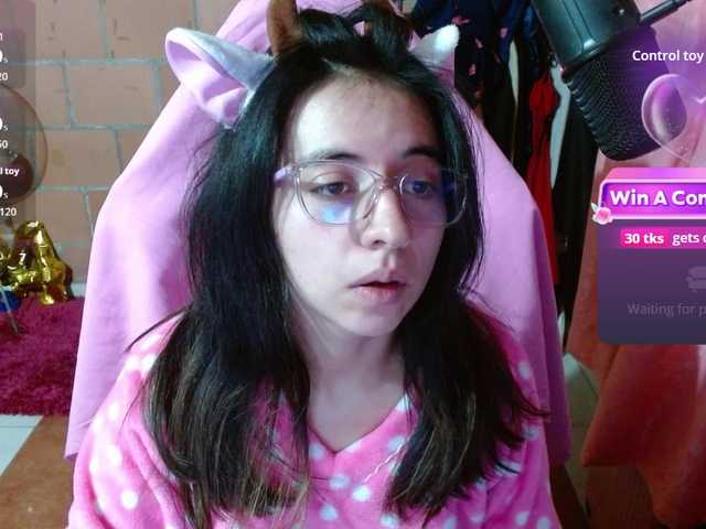 Maggie-Fox, 23 y/o - Live Cam on BongaCams