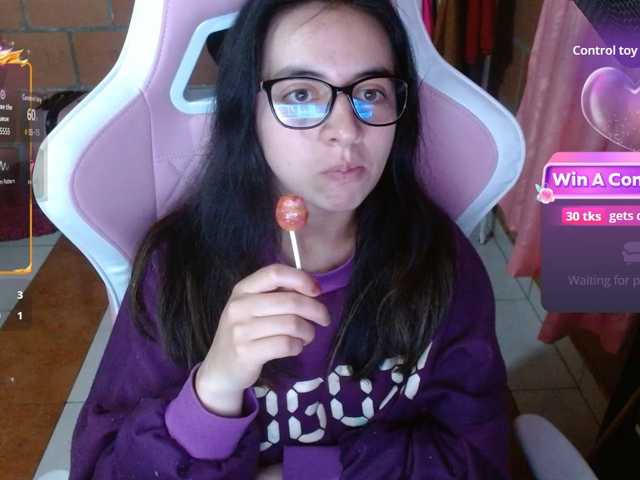 Maggie-Fox live cam on BongaCams