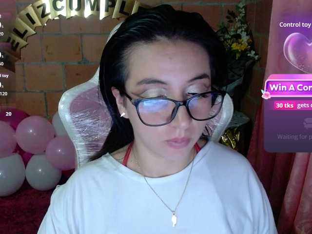 Maggie-Fox live cam on BongaCams