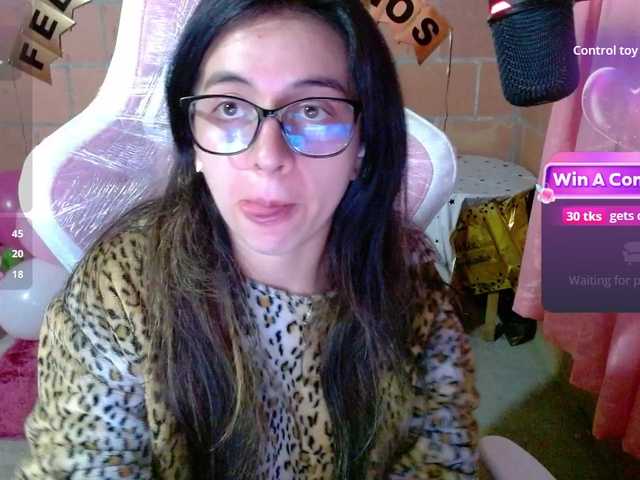 Maggie-Fox live cam on BongaCams