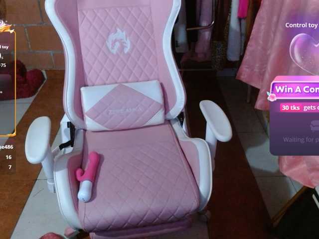 Maggie-Fox, en directo ahora en BongaCams