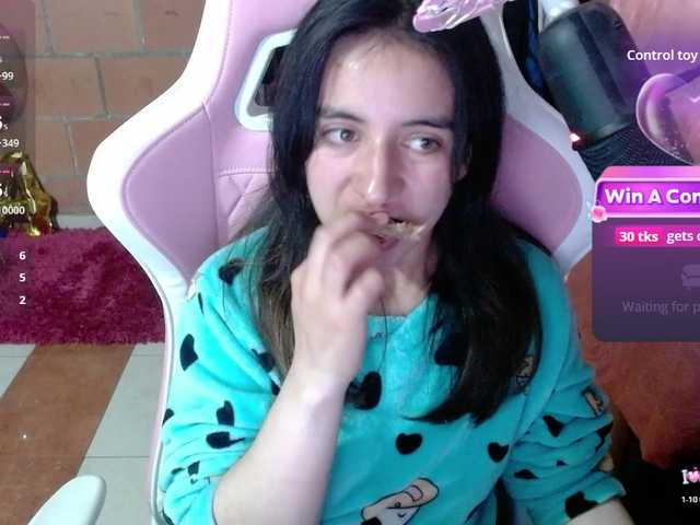 Maggie-Fox live cam on BongaCams