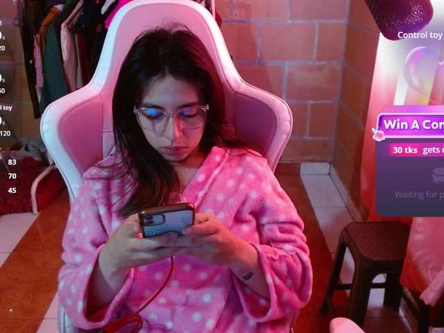 Maggie-Fox live cam on BongaCams
