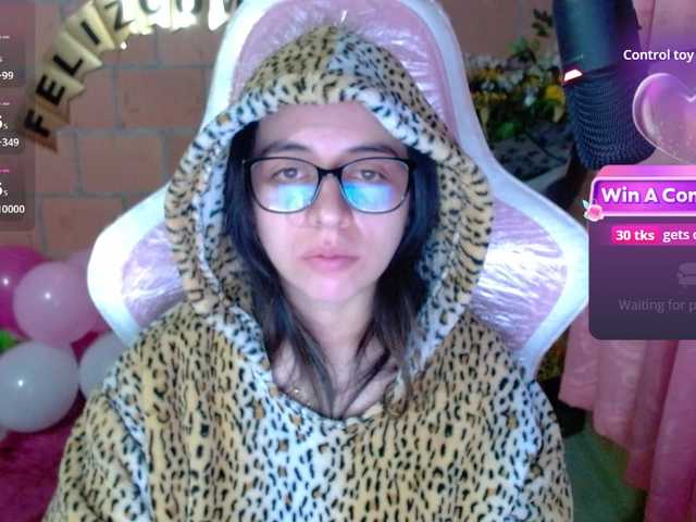 Maggie-Fox live cam on BongaCams