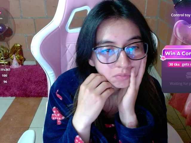Maggie-Fox live cam on BongaCams