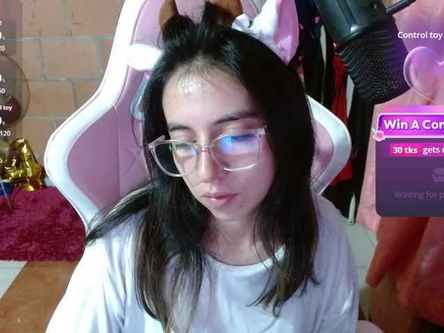 Maggie-Fox live cam on BongaCams