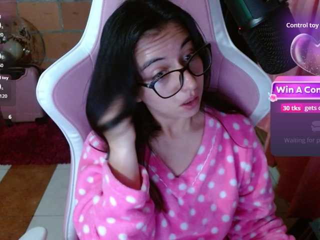 Maggie-Fox live cam on BongaCams