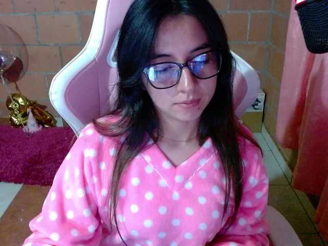 Maggie-Fox live cam on BongaCams