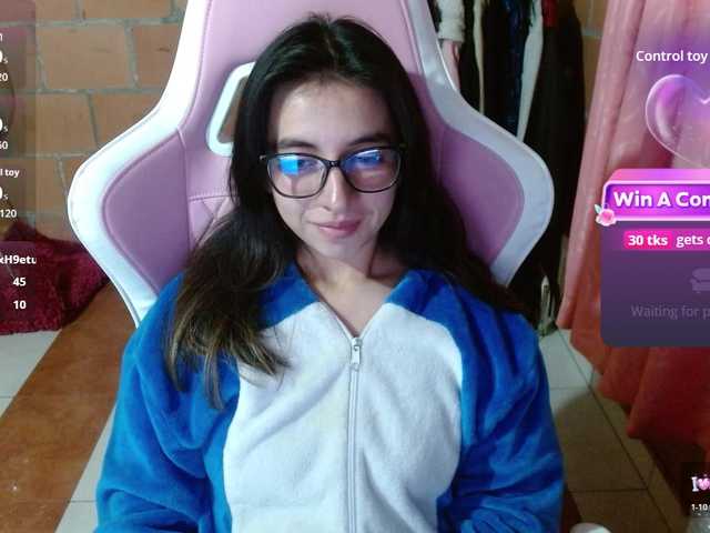 Maggie-Fox live cam on BongaCams