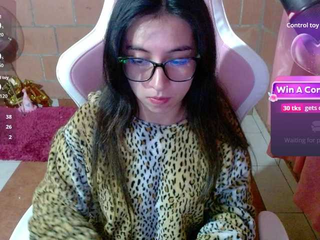 Maggie-Fox live cam on BongaCams