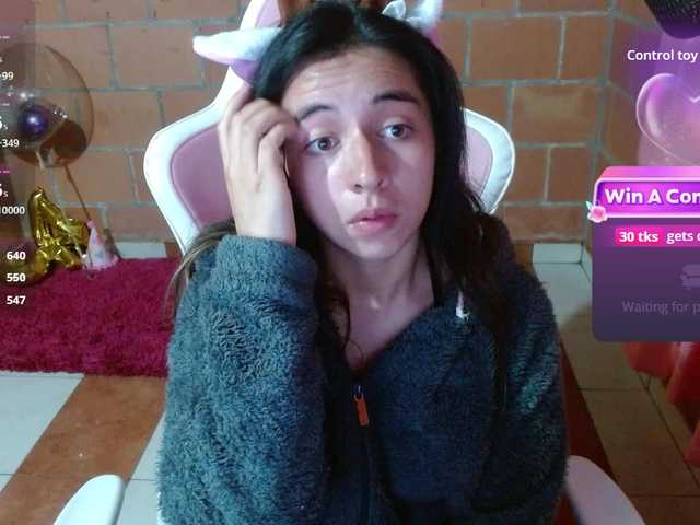 Maggie-Fox live cam on UnifiedCams