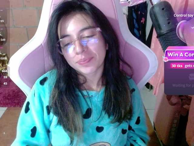 Maggie-Fox live cam on BongaCams