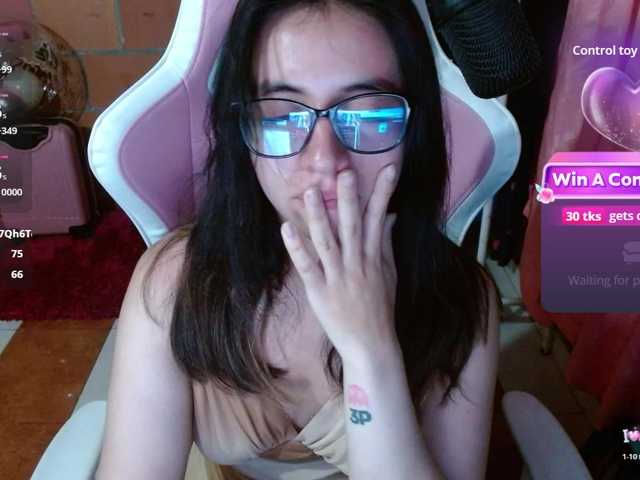 Maggie-Fox live cam on BongaCams