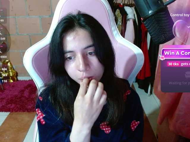 Maggie-Fox live cam on BongaCams