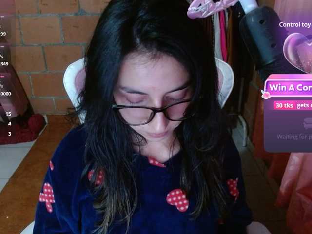 Maggie-Fox live cam preview