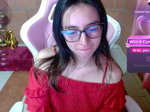 Maggie-Fox live webcam show