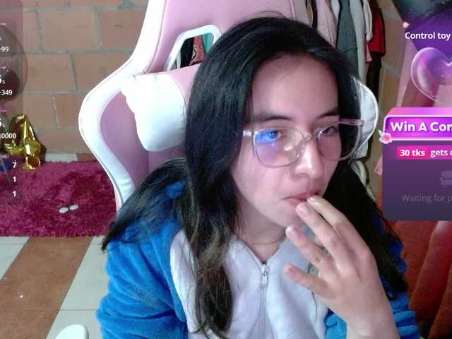 Maggie-Fox live cam on BongaCams