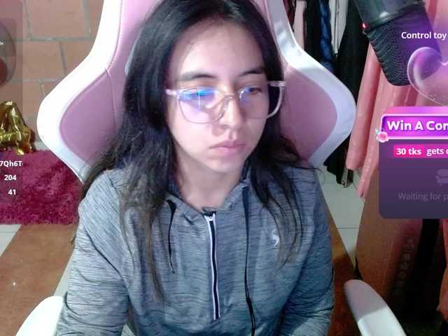 Maggie-Fox live cam on BongaCams
