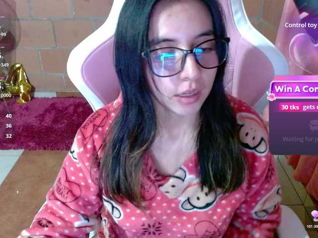 Maggie-Fox live cam on BongaCams