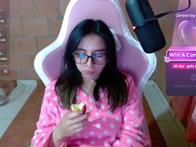 Maggie-Fox live webcam show
