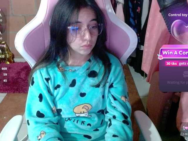 Maggie-Fox live cam on BongaCams