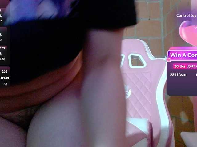 Maggie-Fox live cam on BongaCams