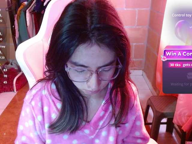 Maggie-Fox live cam on BongaCams