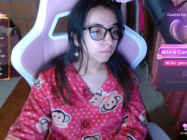 Maggie-Fox live cam preview