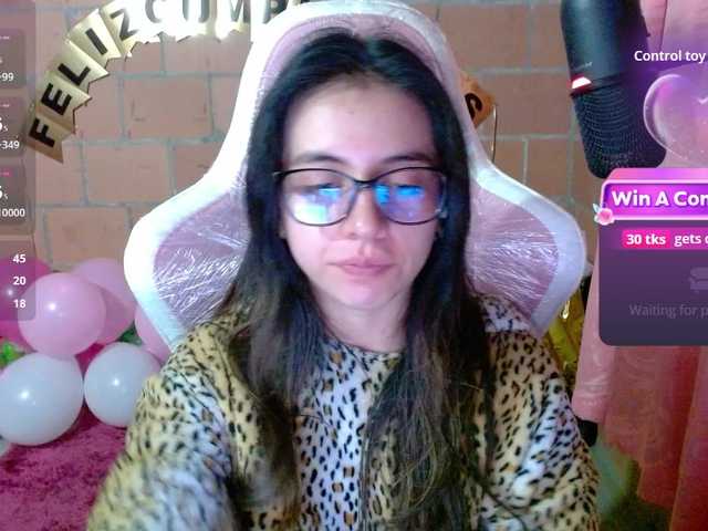 Maggie-Fox live cam on BongaCams