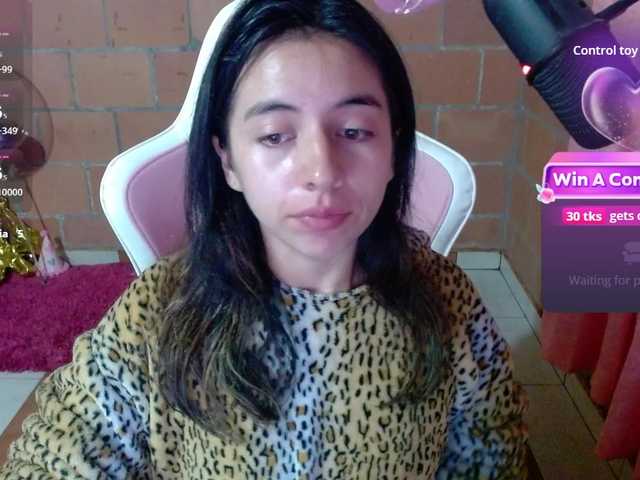 Maggie-Fox live cam on UnifiedCams