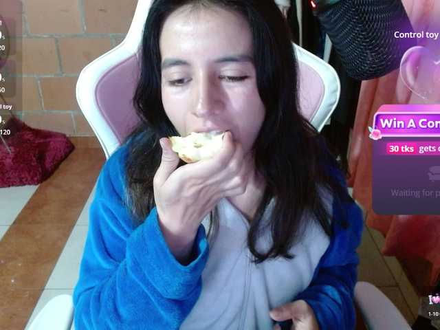 Maggie-Fox live cam on BongaCams