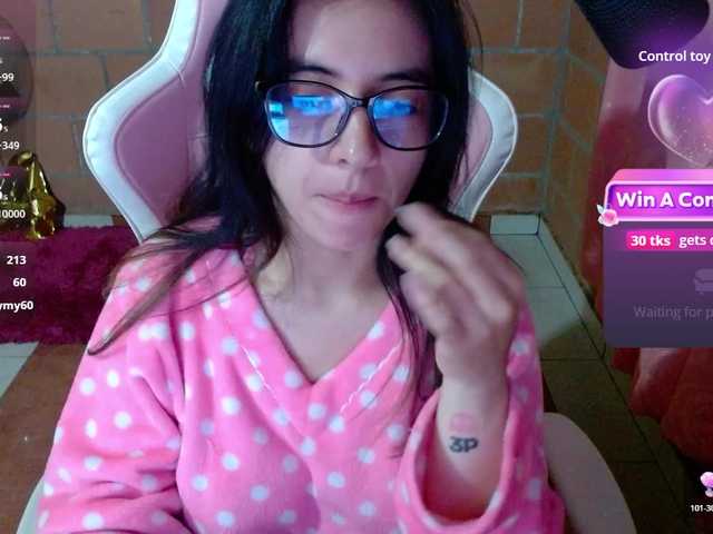 Maggie-Fox live cam on BongaCams
