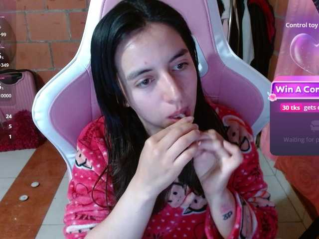 Maggie-Fox live cam on BongaCams