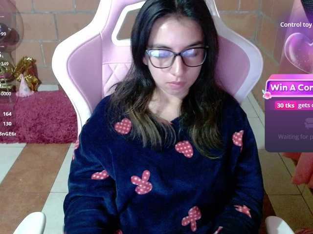 Maggie-Fox live webcam show